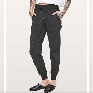 Lululemon Dance Studio Jogger 29", Black